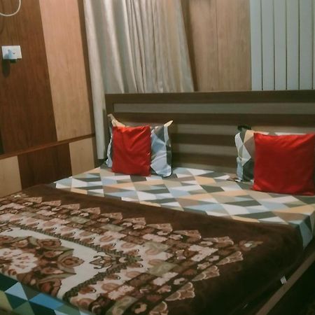 Shree Ram Guest House Near Ram Mandir Ayodhya Buitenkant foto